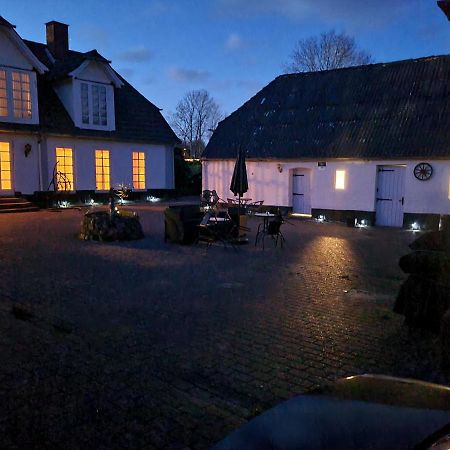Trandafir Guesthouse Egtved Eksteriør bilde